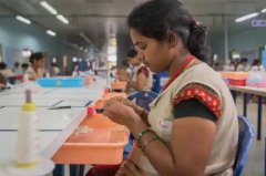 AI和机器人齐上阵