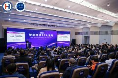 “卢德运动”中工人捣毁