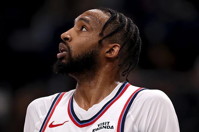 快船力克尼克斯小琼斯全面爆发助球队登顶西部