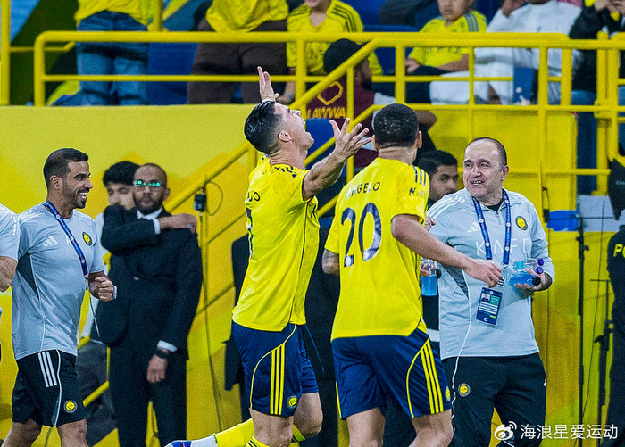 C罗破门助利雅得胜利豪取14连胜 争冠形势愈发明