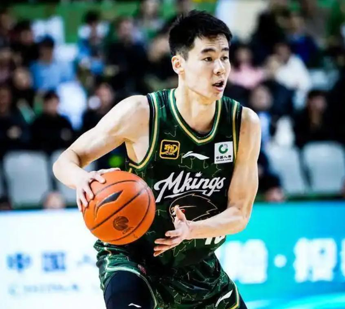 cba常规赛mvp争夺战：庞峥麟、张镇麟等四人激烈